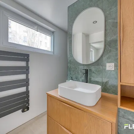 Elegant 2-bedroom With 2 Bathrooms Rue Des Vignoles Daire